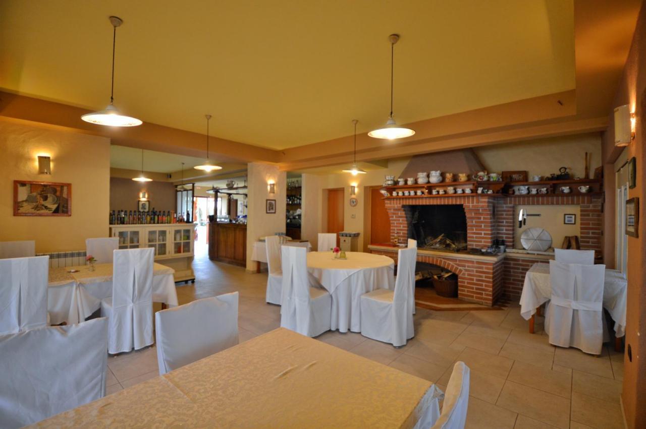 Hotel Tomazici Santalezi Bagian luar foto