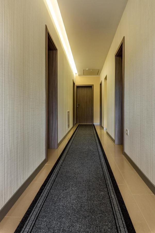 Hotel Tomazici Santalezi Bagian luar foto